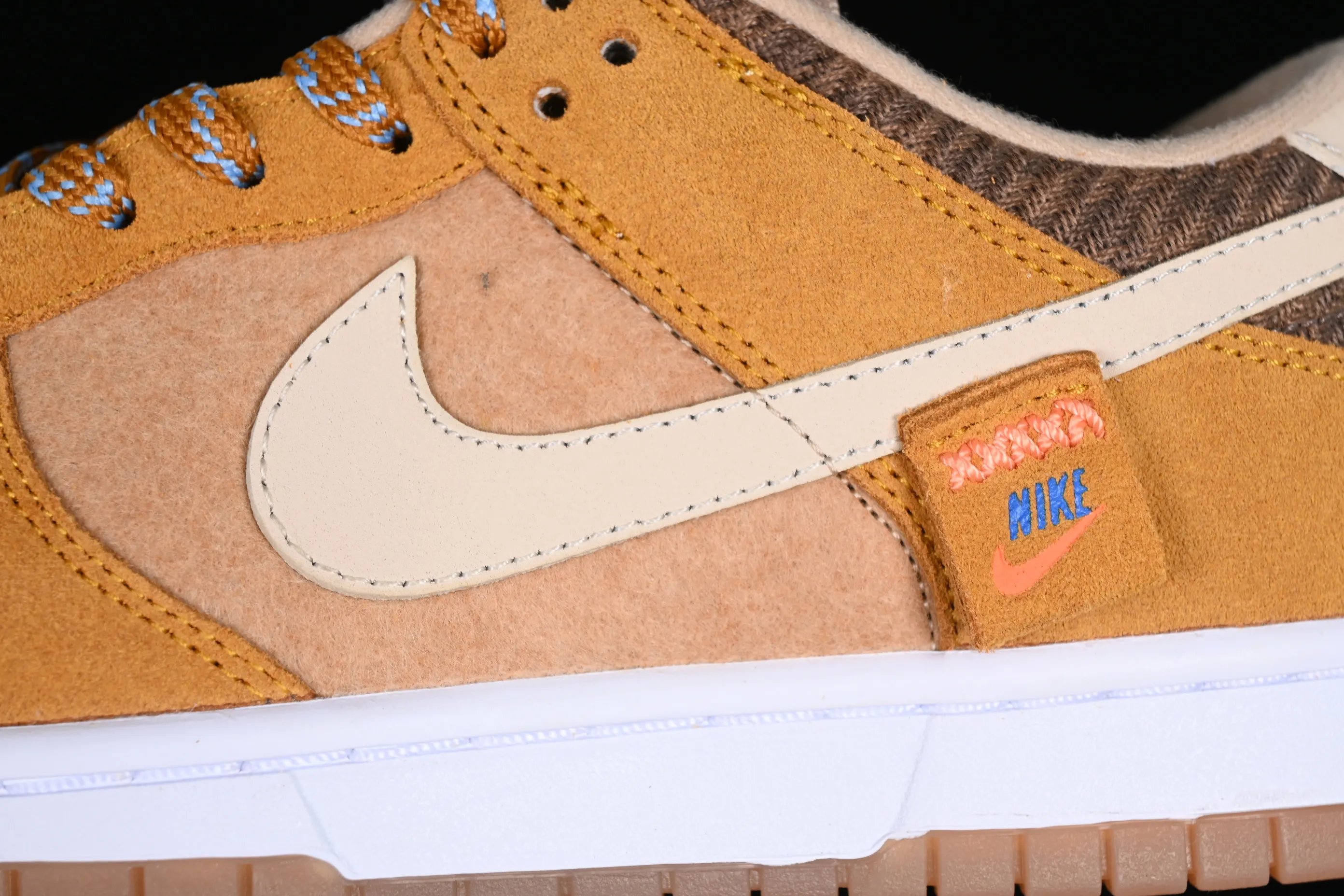 All categories Nk SB Dunk series Nk SB Dunk Low low-top sneakers Nk Dunk Low Xiongxiong joint name wheat color SB low-top sports and leisure sneakers DZ5350-288